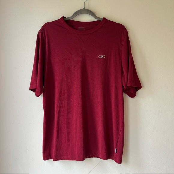 Reebok PlayDry Maroon Red Athletic T-Shirt Men’s Medium Polyester Cotton Retro - Picture 1 of 10